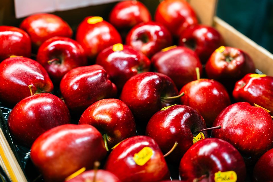 fresh red apples